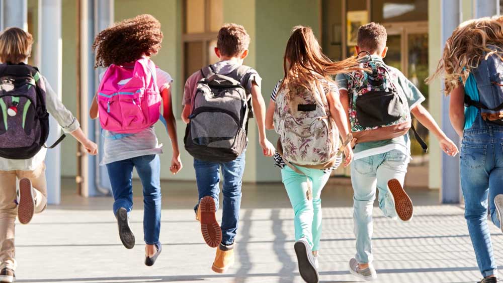 Bonus scuola nel Lazio, come funziona il contributo per i libri 2025-2026